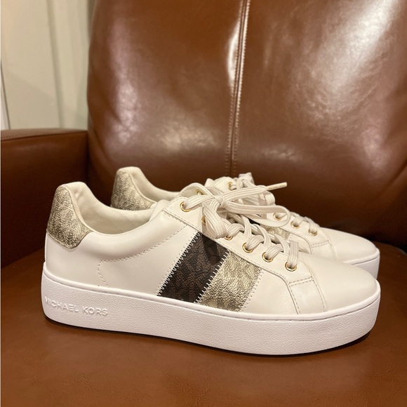 Michael Kors Women's Beige and Gold Sneakers (Like New) - Picture 1 of 9
